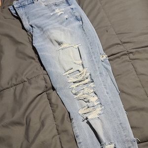 American Eagle sz 8 destroyed skinny